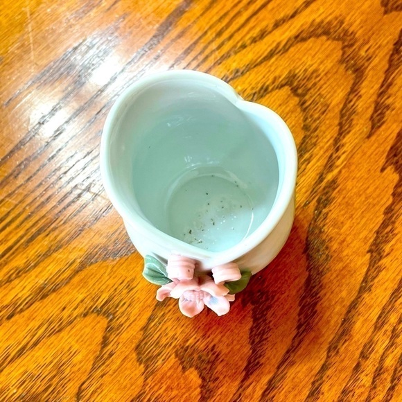 Bud Vase Ceramic Flower Ribbon White Pink Green Small Vintage - Picture 3 of 8